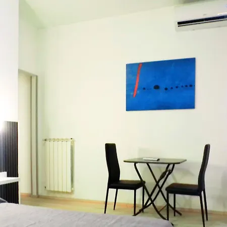 Soverato Sweet Picasso Pensión